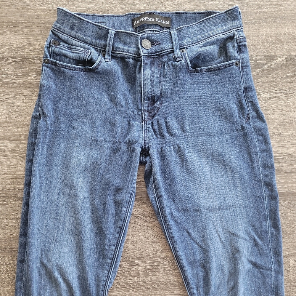 Express Mid Rise Legging Jeans - Picture 5 of 5